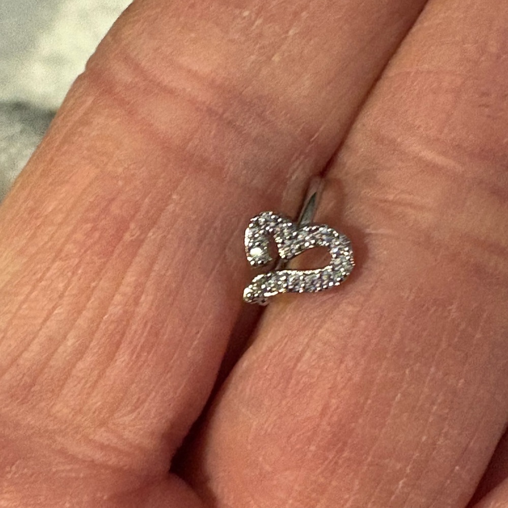 Nose Ring-Copper Silver Tone Crystal Heart Nose Ring, nwt